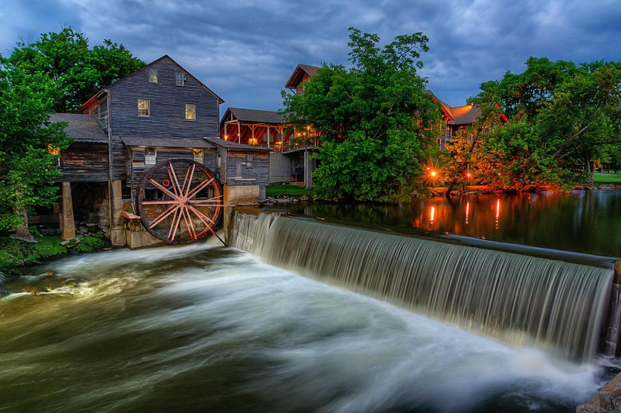 Suite Sensations, Hot Tub, Pool Table, 1089 Free Tickets Each Paid Day, Dollywood And More Пиджен-Фордж Экстерьер фото