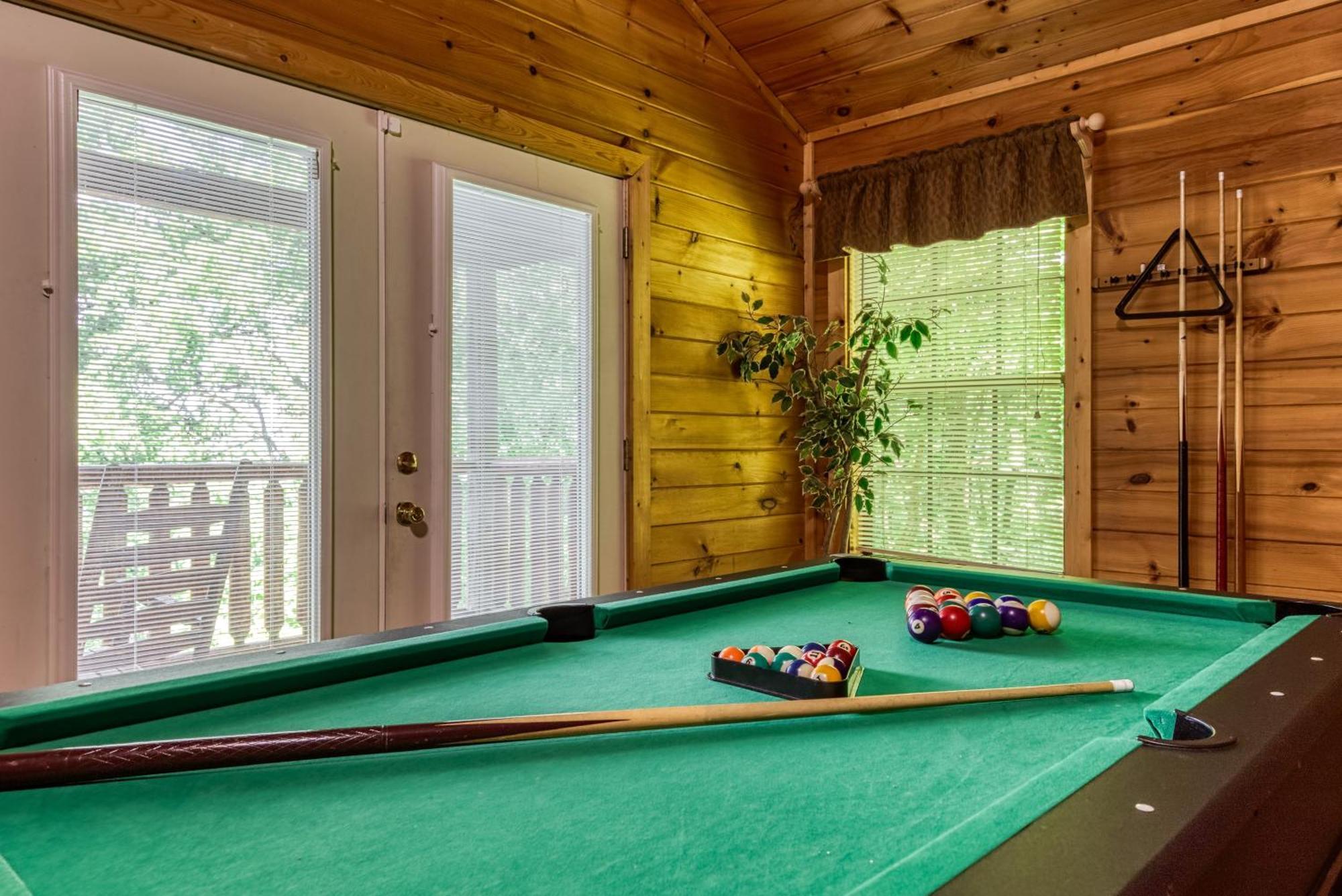 Suite Sensations, Hot Tub, Pool Table, 1089 Free Tickets Each Paid Day, Dollywood And More Пиджен-Фордж Экстерьер фото