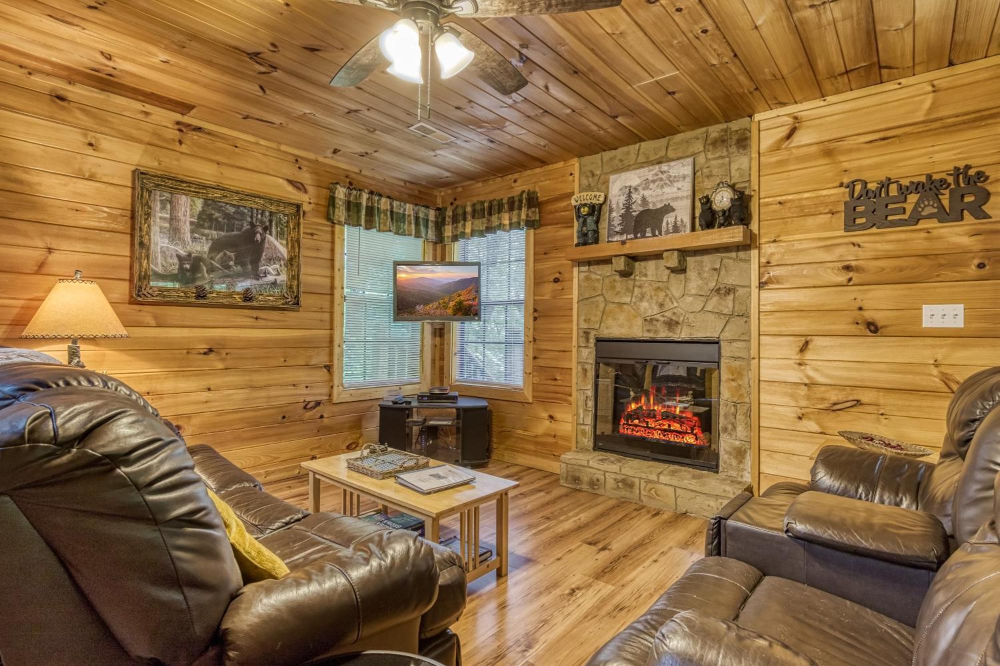 Suite Sensations, Hot Tub, Pool Table, 1089 Free Tickets Each Paid Day, Dollywood And More Пиджен-Фордж Экстерьер фото