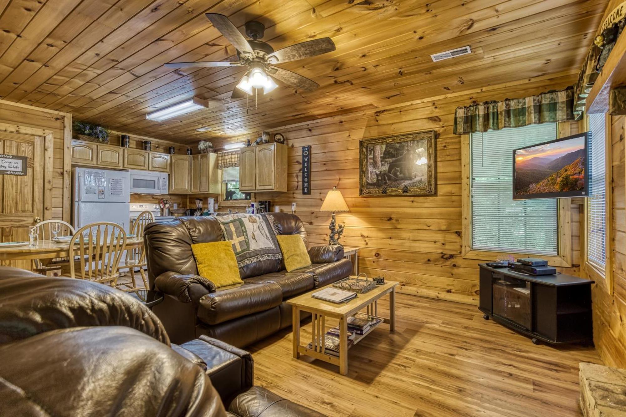 Suite Sensations, Hot Tub, Pool Table, 1089 Free Tickets Each Paid Day, Dollywood And More Пиджен-Фордж Экстерьер фото